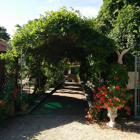 Residenza Villa I Nidi Santa Caterina  Bagian luar foto